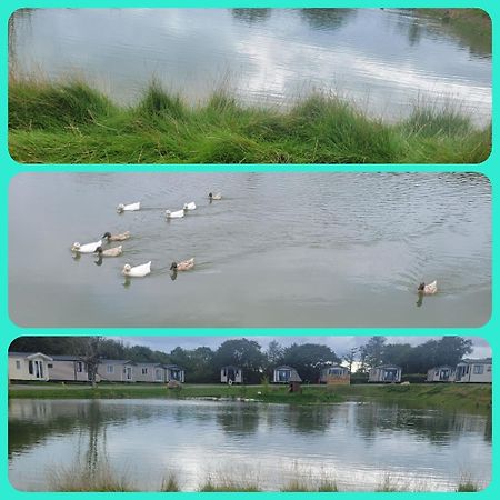 Beautiful 2 Bedroom Caravan, Holiday Park Tenby Saint Florence 외부 사진
