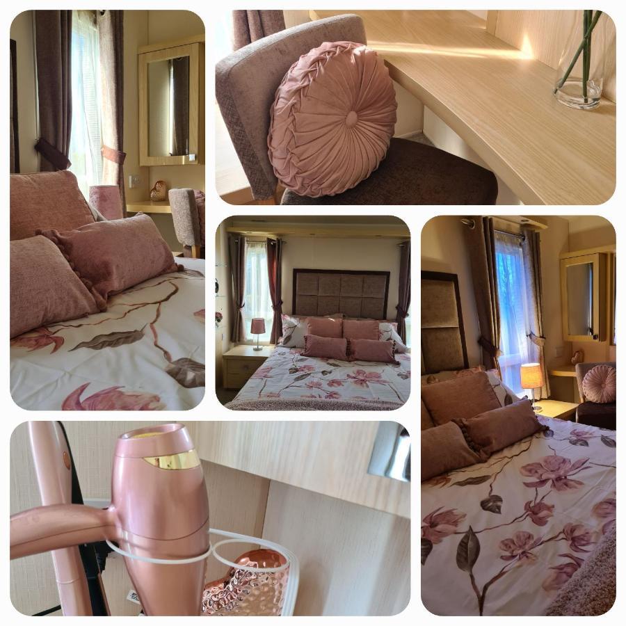 Beautiful 2 Bedroom Caravan, Holiday Park Tenby Saint Florence 외부 사진