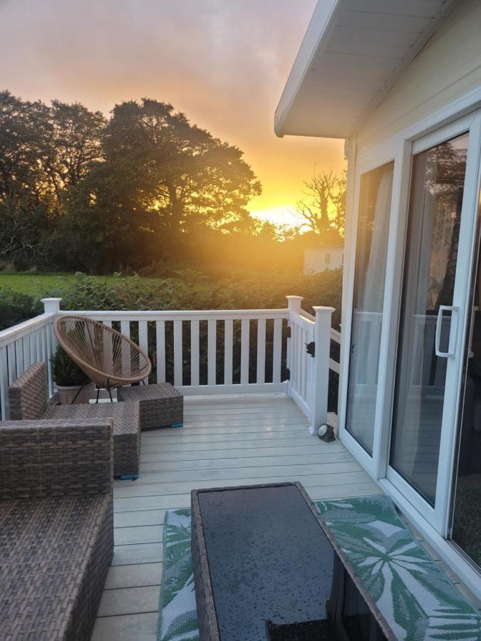 Beautiful 2 Bedroom Caravan, Holiday Park Tenby Saint Florence 외부 사진